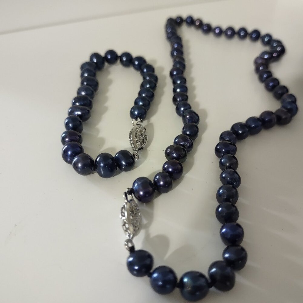 Black Freshwater Pearl Necklace & Bracelet Set